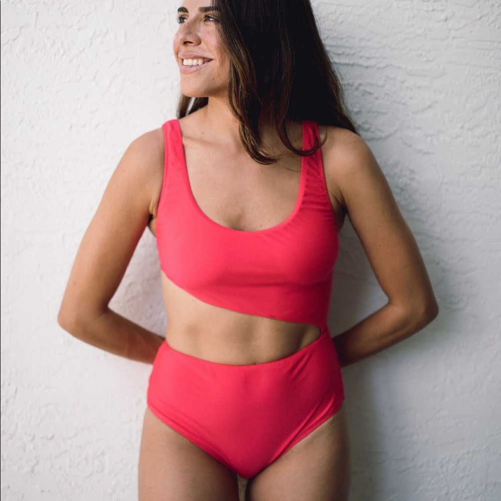 Bathing suit